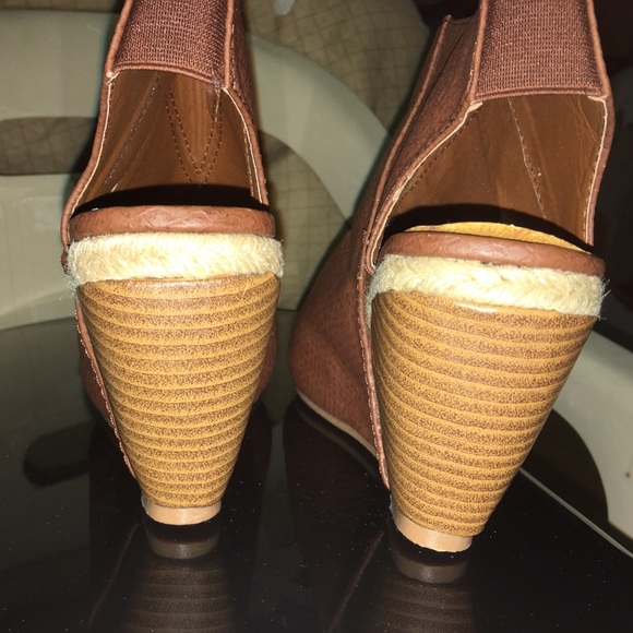 Cool Open Toe Booties - Picture 5 of 12